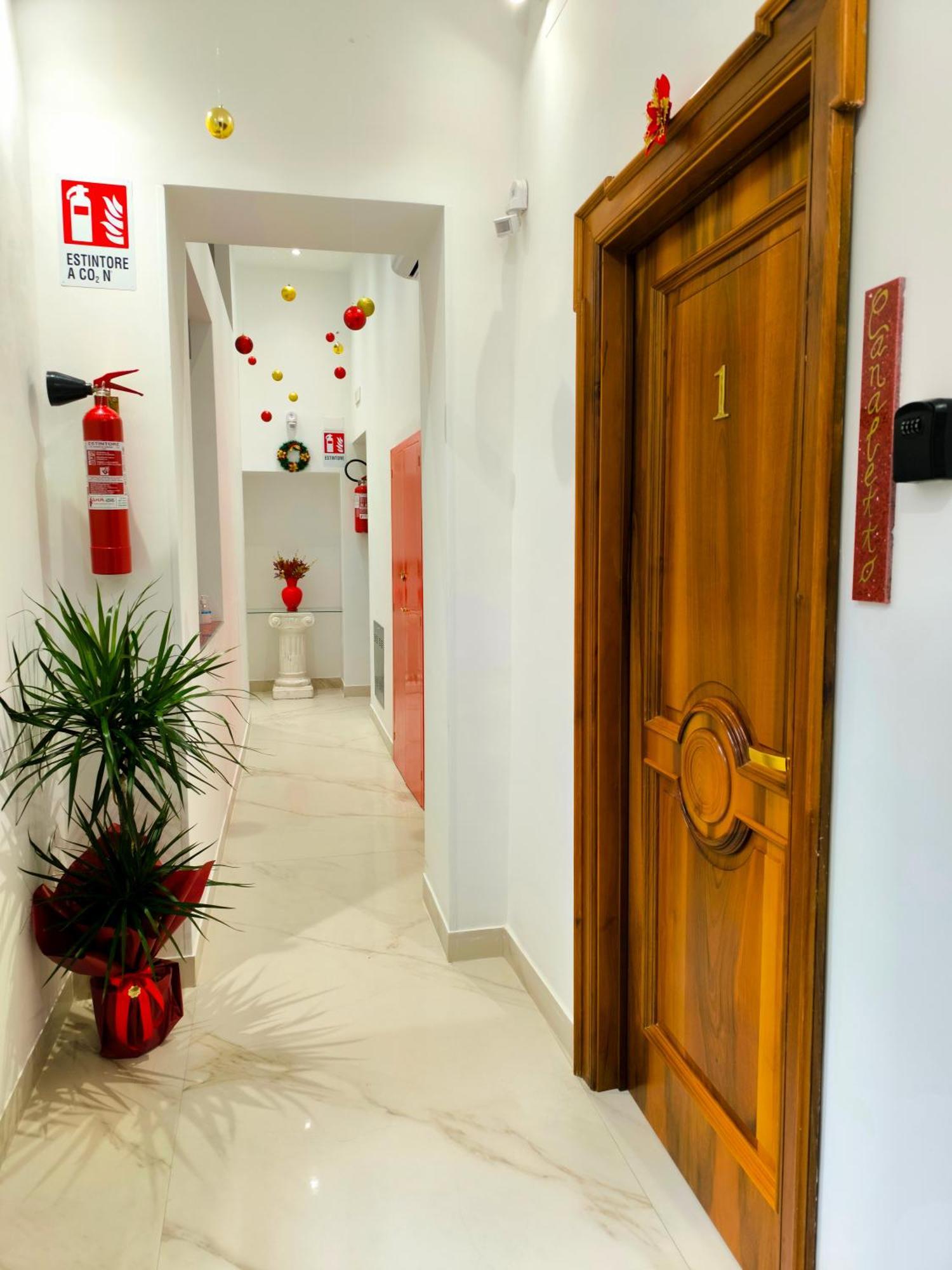I Migliori Artisti Hotel Napoli Bagian luar foto
