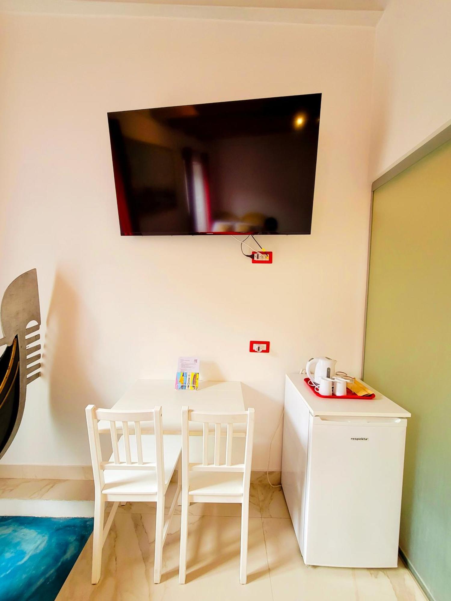 I Migliori Artisti Hotel Napoli Bagian luar foto